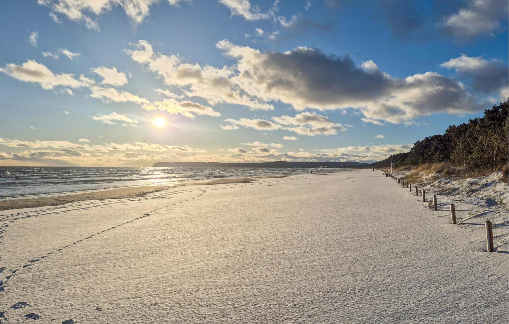 Prora Solitaire Panorama 03 Binz